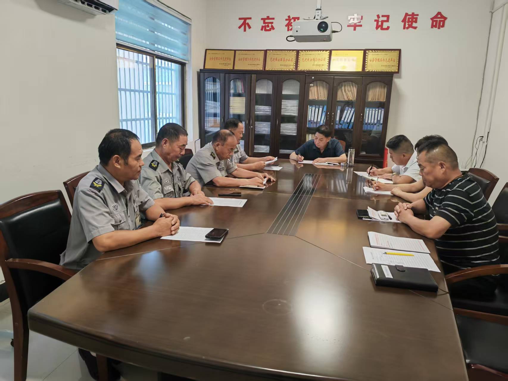 1763447999438290.jpg 1763447999438290.jpg